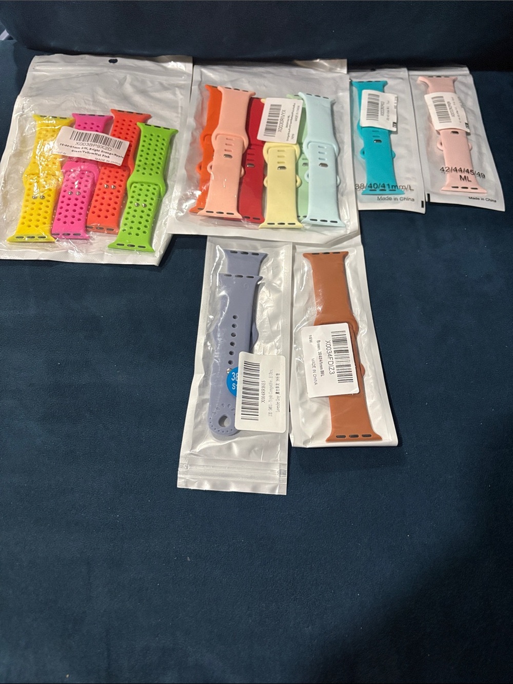 14 Apple Silicone Watch Bands - Multicolor Pack